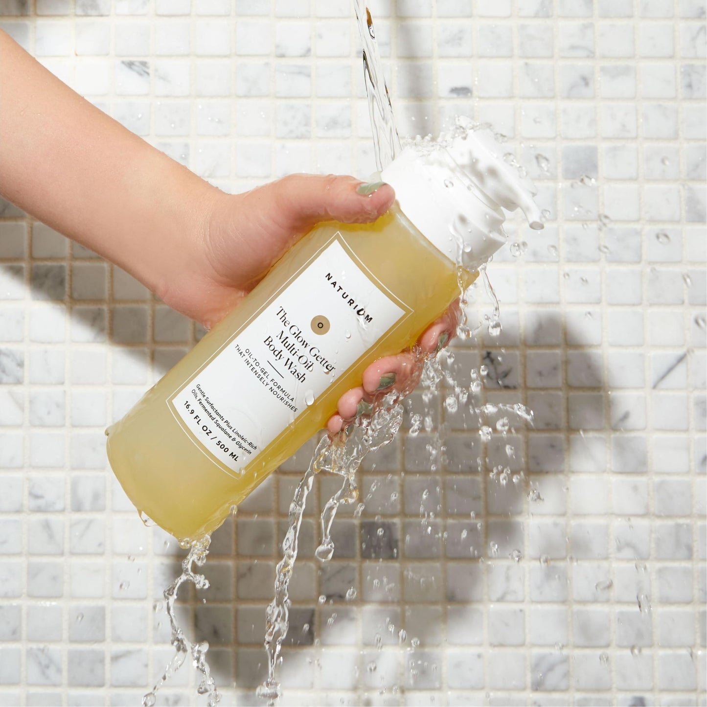NATURIUM Gel douche illuminateur The Glow Getter Multi-oil