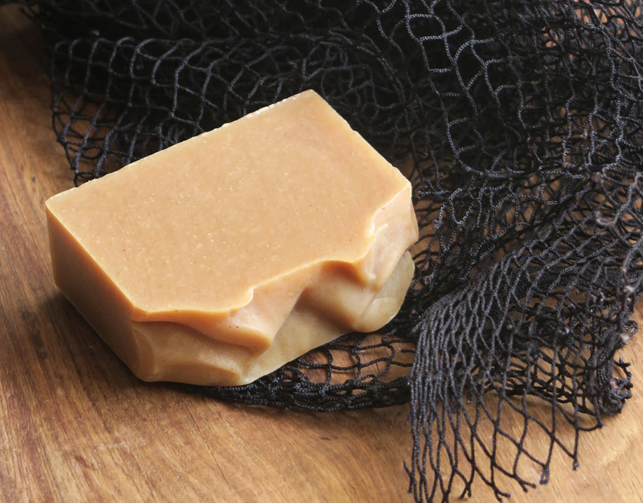 SUNU SABOU Savon Curcuma + Tamarin