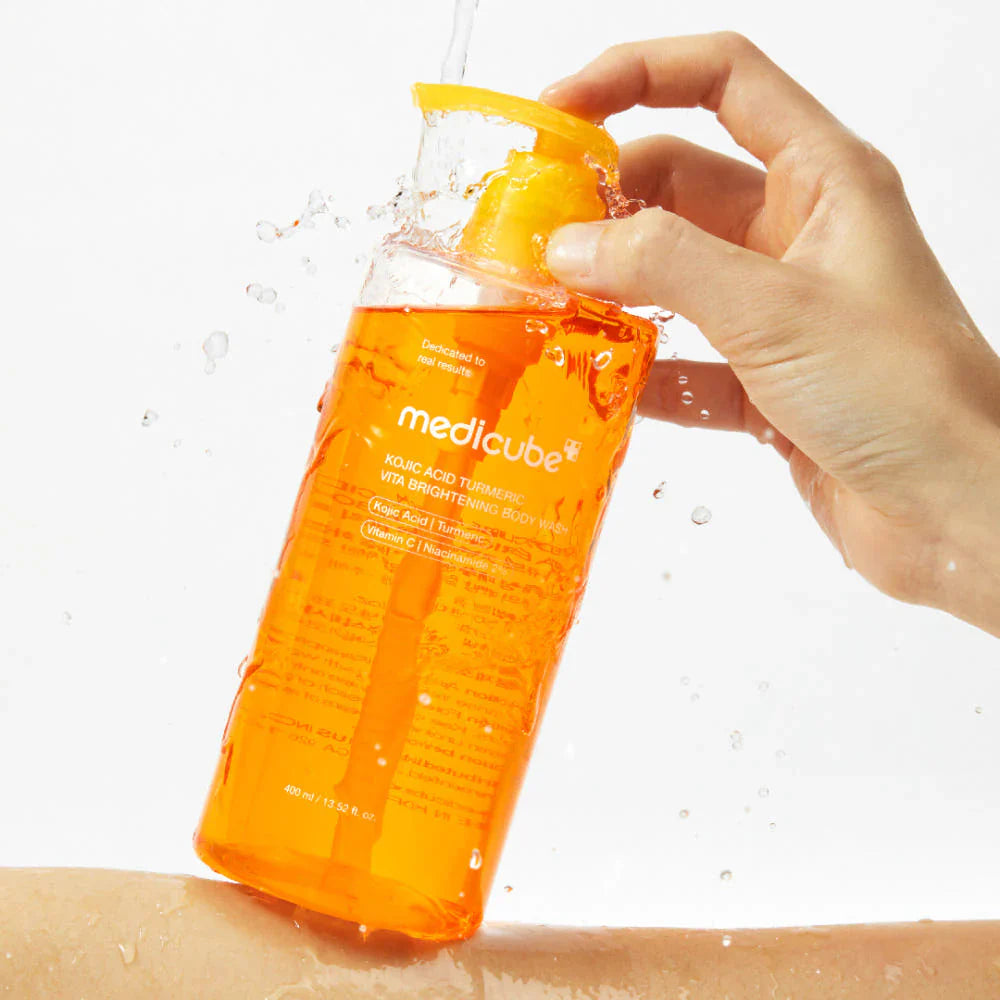 MEDICUBE Turmeric Kojic Acid Vita Gel douche éclaircissant à l'acide kojique et Curcuma